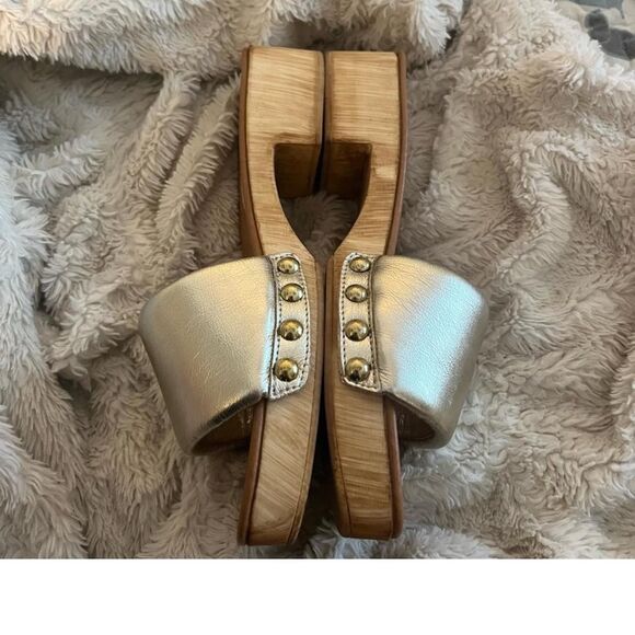 Steve Madden Women's Gold Block Heel Sandals - Picture 3 of 4